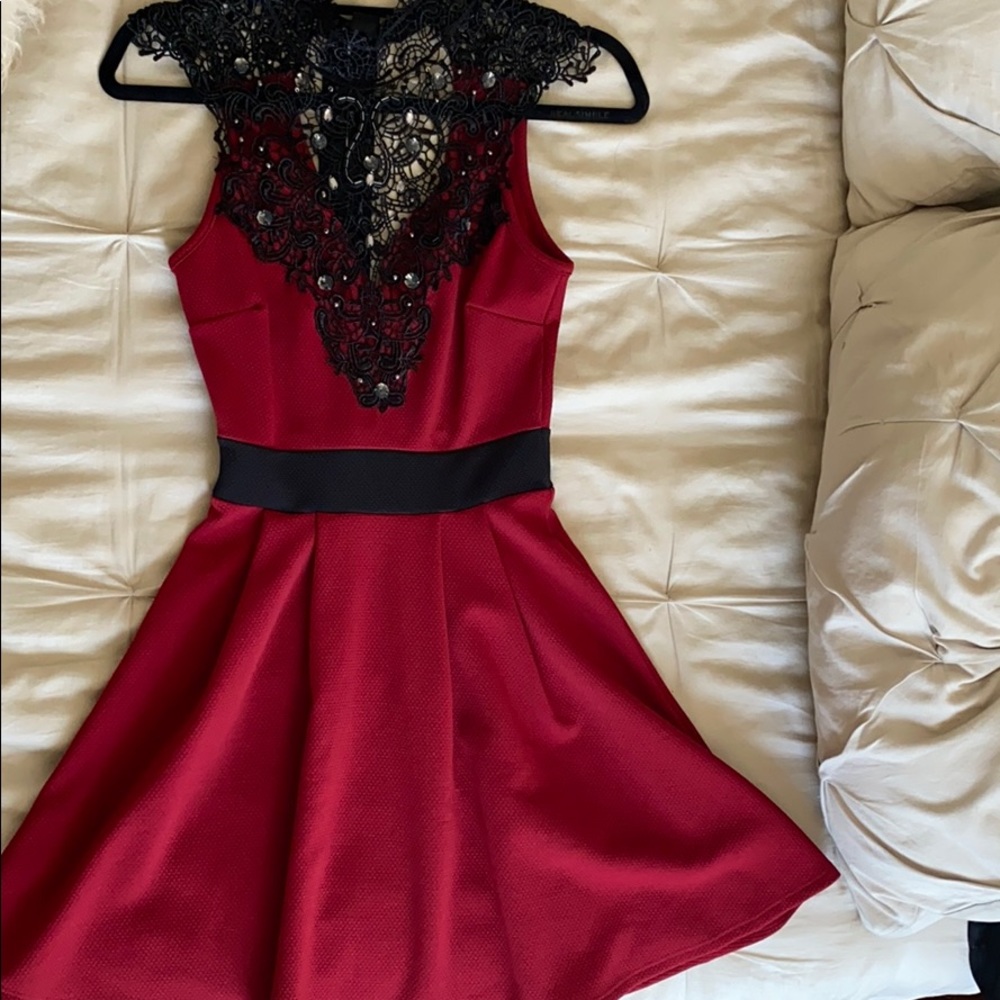 COPY - WINDSOR Cocktail dress - Red & black